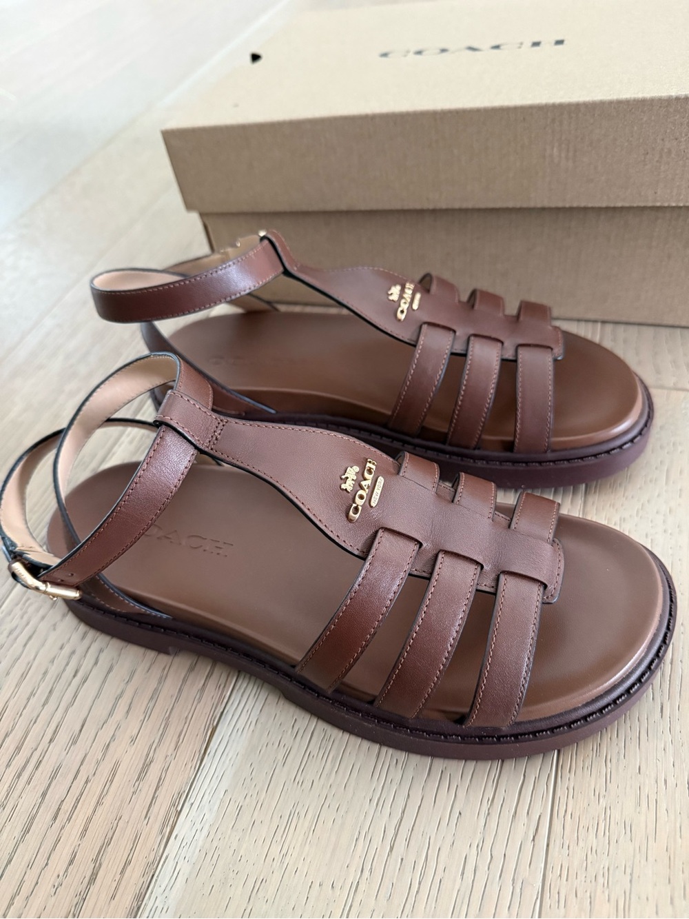 COACH - New franny sandals